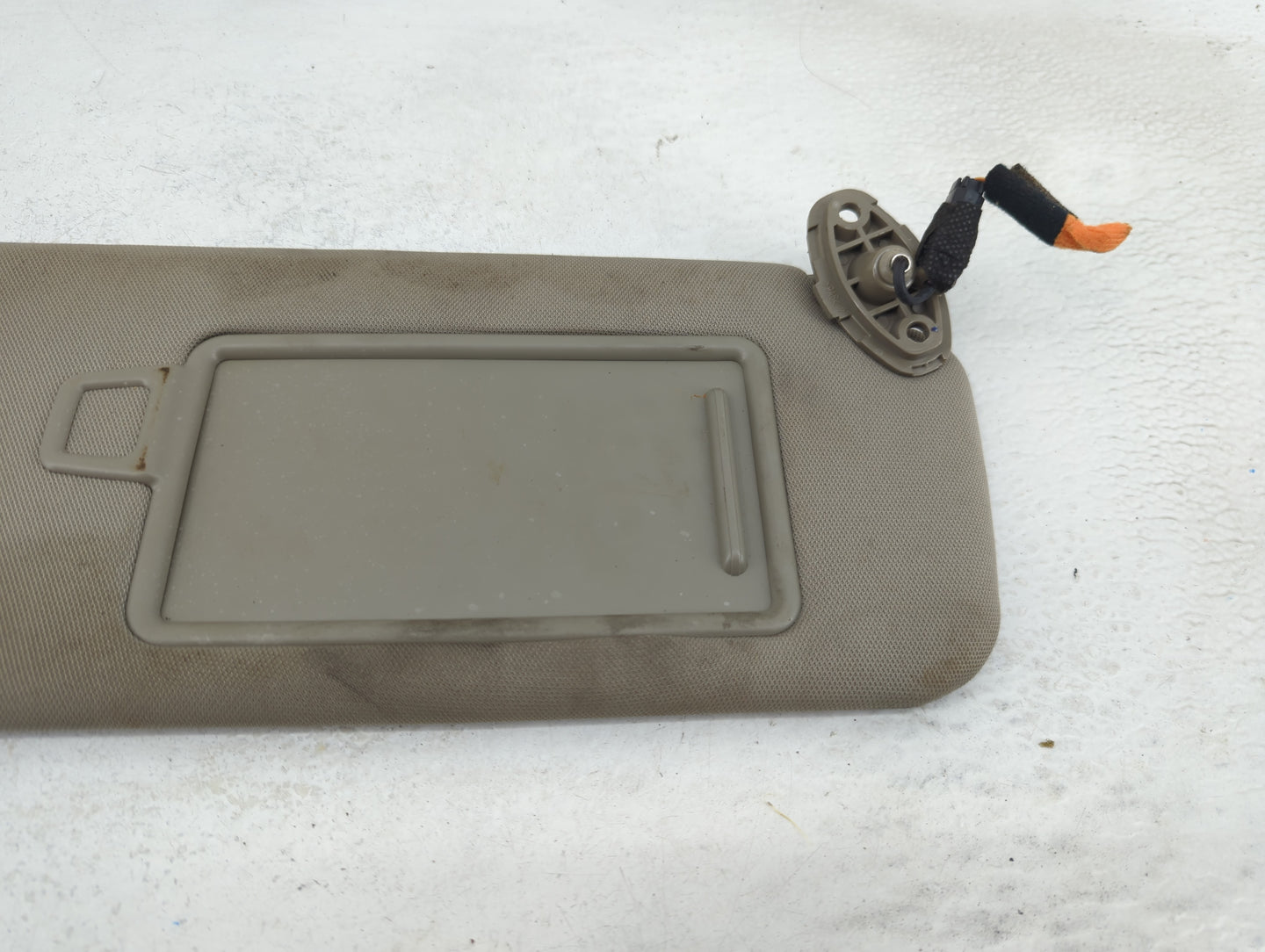 2016-2020 Kia Sorento Sun Visor Shade Replacement Passenger Right Mirror Fits Fits 2016 2017 2018 2019 2020 OEM Used Auto Pa