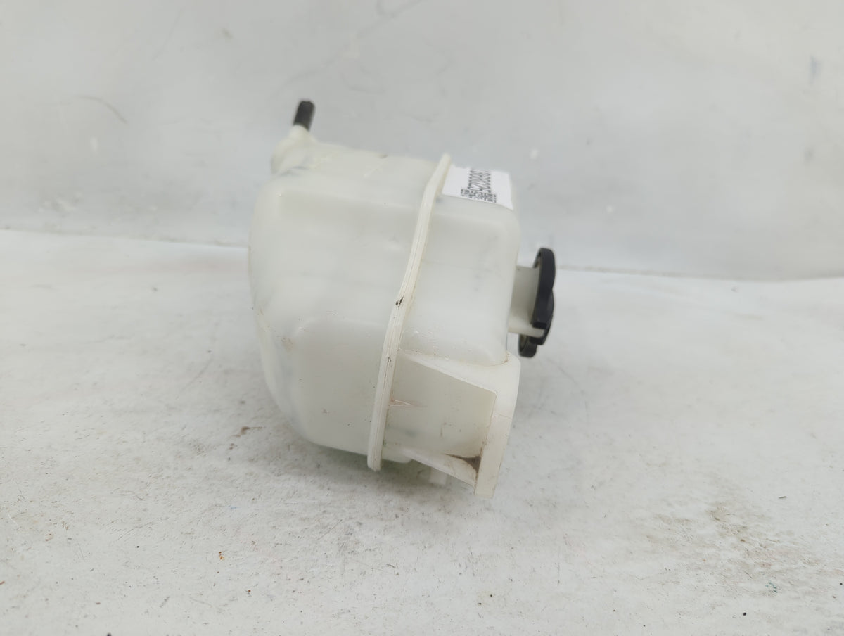 2014-2020 Kia Sorento Radiator Coolant Overflow Expansion Tank Bottle 1368025 - Oemusedautoparts1.com