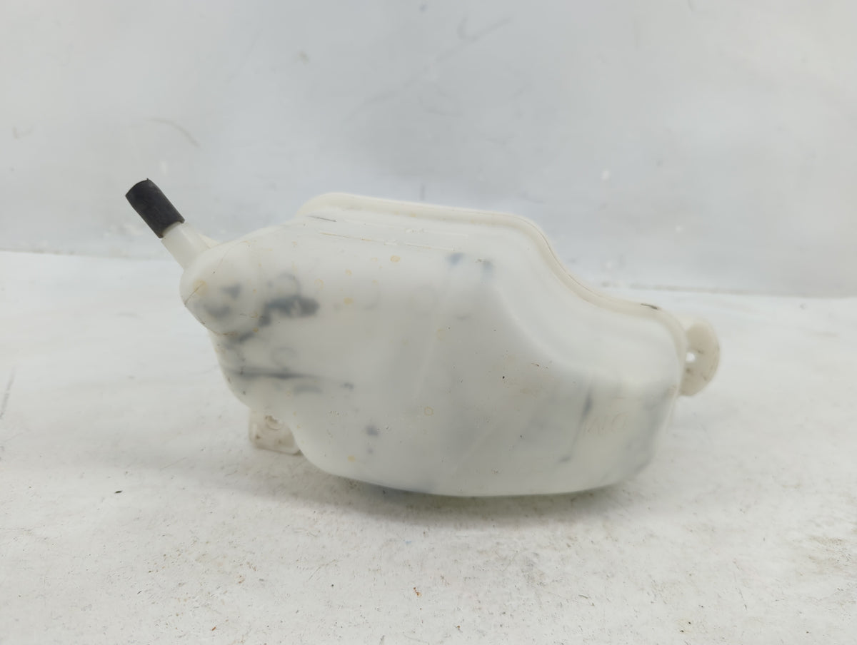 2014-2020 Kia Sorento Radiator Coolant Overflow Expansion Tank Bottle 1368025 - Oemusedautoparts1.com