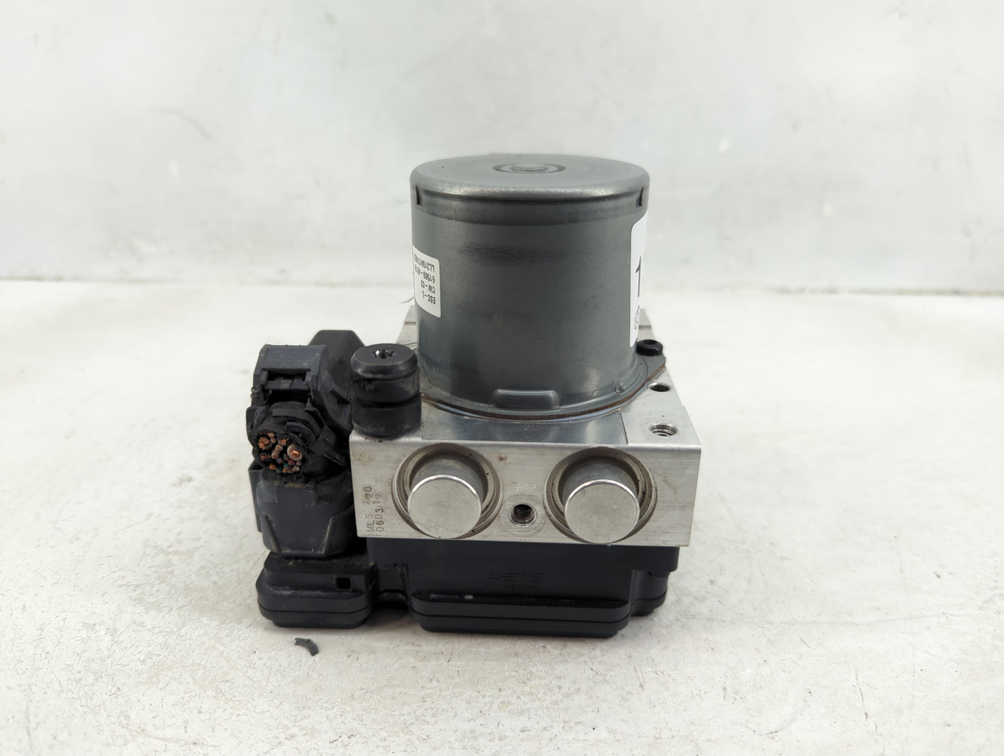 2019-2020 Kia Sorento ABS Pump Control Module Replacement P/N:61589-45100 58900-C6210 Fits Fits 2019 2020 OEM Used Auto Part