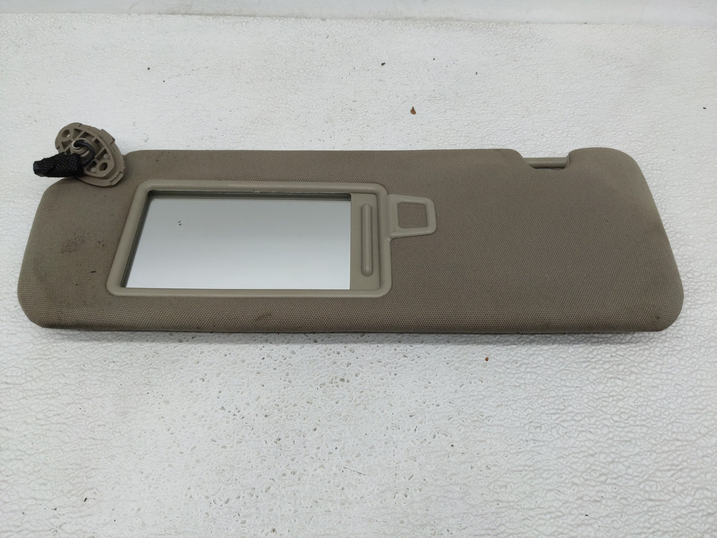 2016-2020 Kia Sorento Sun Visor Shade Replacement Driver Left Mirror Fits Fits 2016 2017 2018 2019 2020 OEM Used Auto Parts 