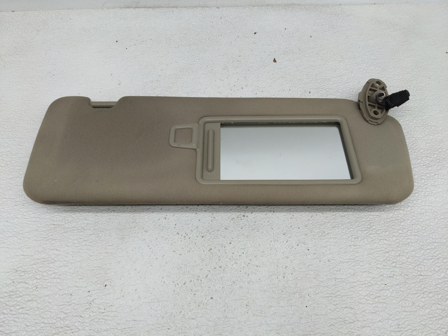 2016-2020 Kia Sorento Sun Visor Shade Replacement Passenger Right Mirror Fits Fits 2016 2017 2018 2019 2020 OEM Used Auto Pa