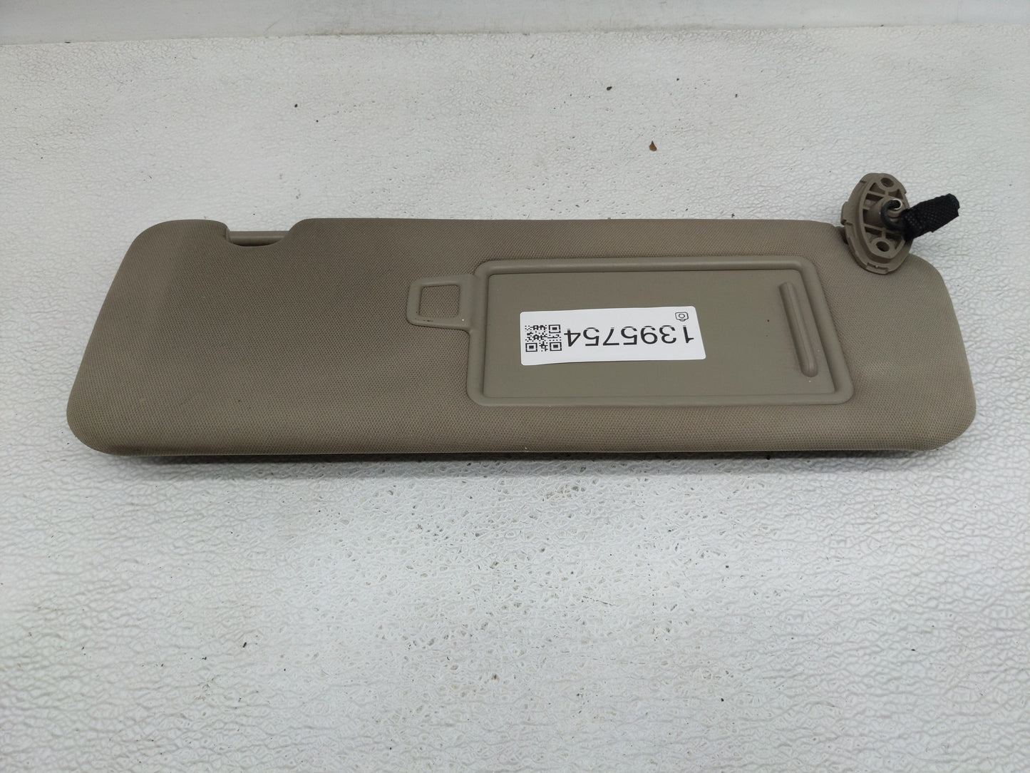 2016-2020 Kia Sorento Sun Visor Shade Replacement Passenger Right Mirror Fits Fits 2016 2017 2018 2019 2020 OEM Used Auto Pa