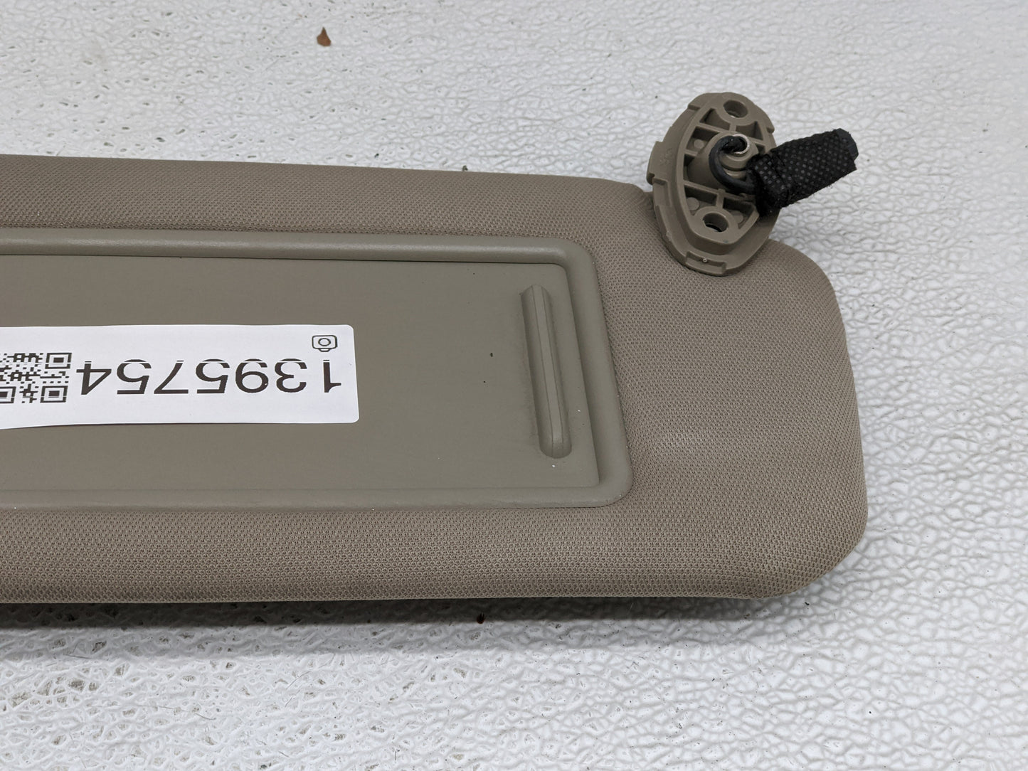 2016-2020 Kia Sorento Sun Visor Shade Replacement Passenger Right Mirror Fits Fits 2016 2017 2018 2019 2020 OEM Used Auto Pa