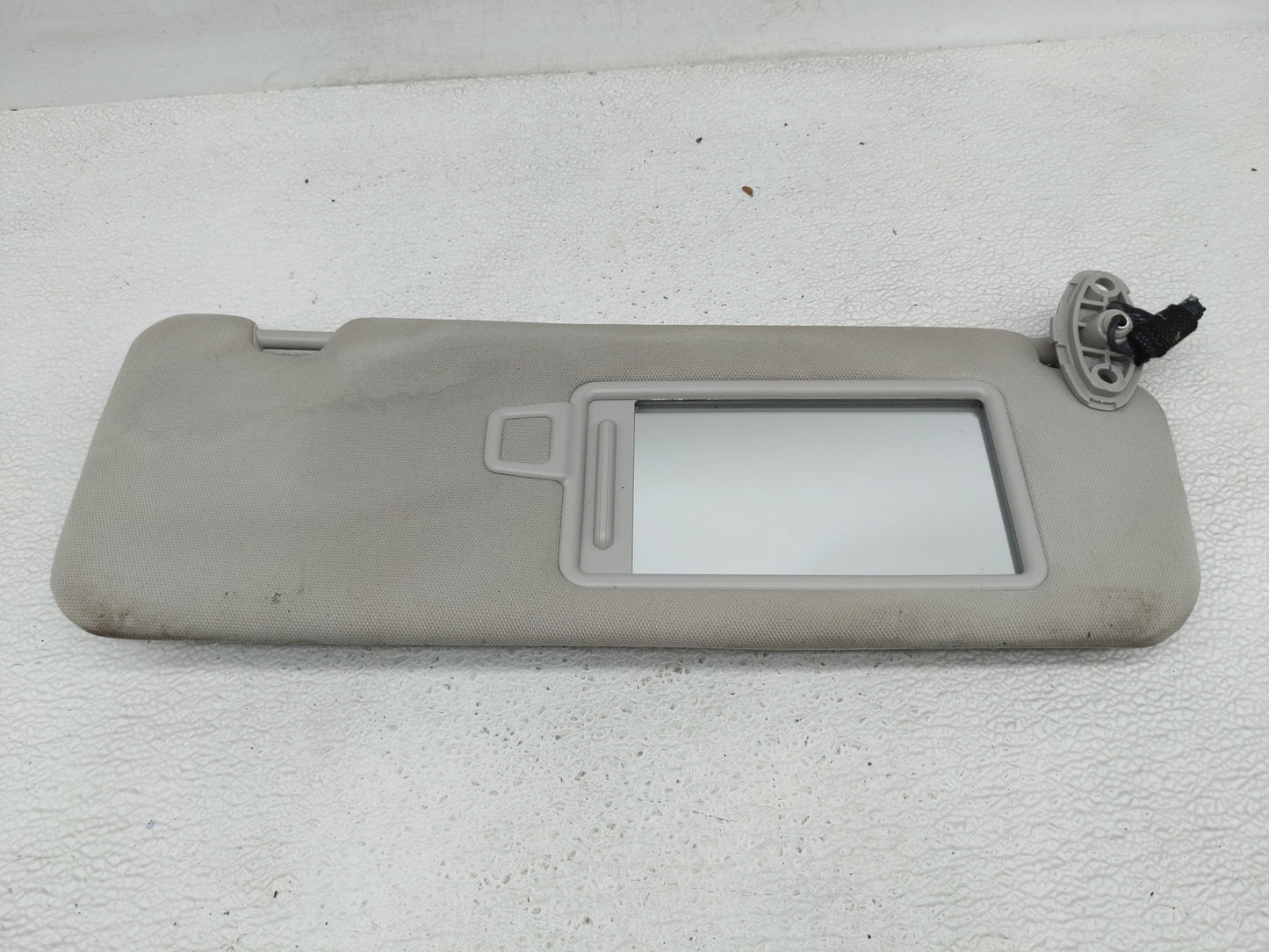 2016-2020 Kia Sorento Sun Visor Shade Replacement Passenger Right Mirror Fits Fits 2016 2017 2018 2019 2020 OEM Used Auto Pa