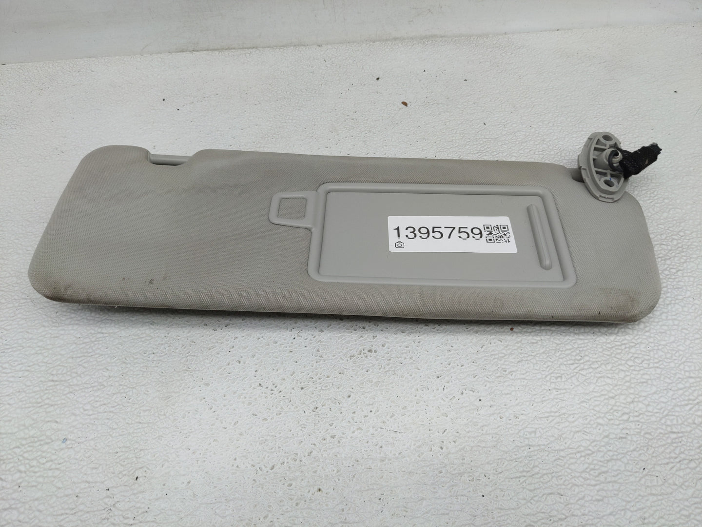 2016-2020 Kia Sorento Sun Visor Shade Replacement Passenger Right Mirror Fits Fits 2016 2017 2018 2019 2020 OEM Used Auto Pa