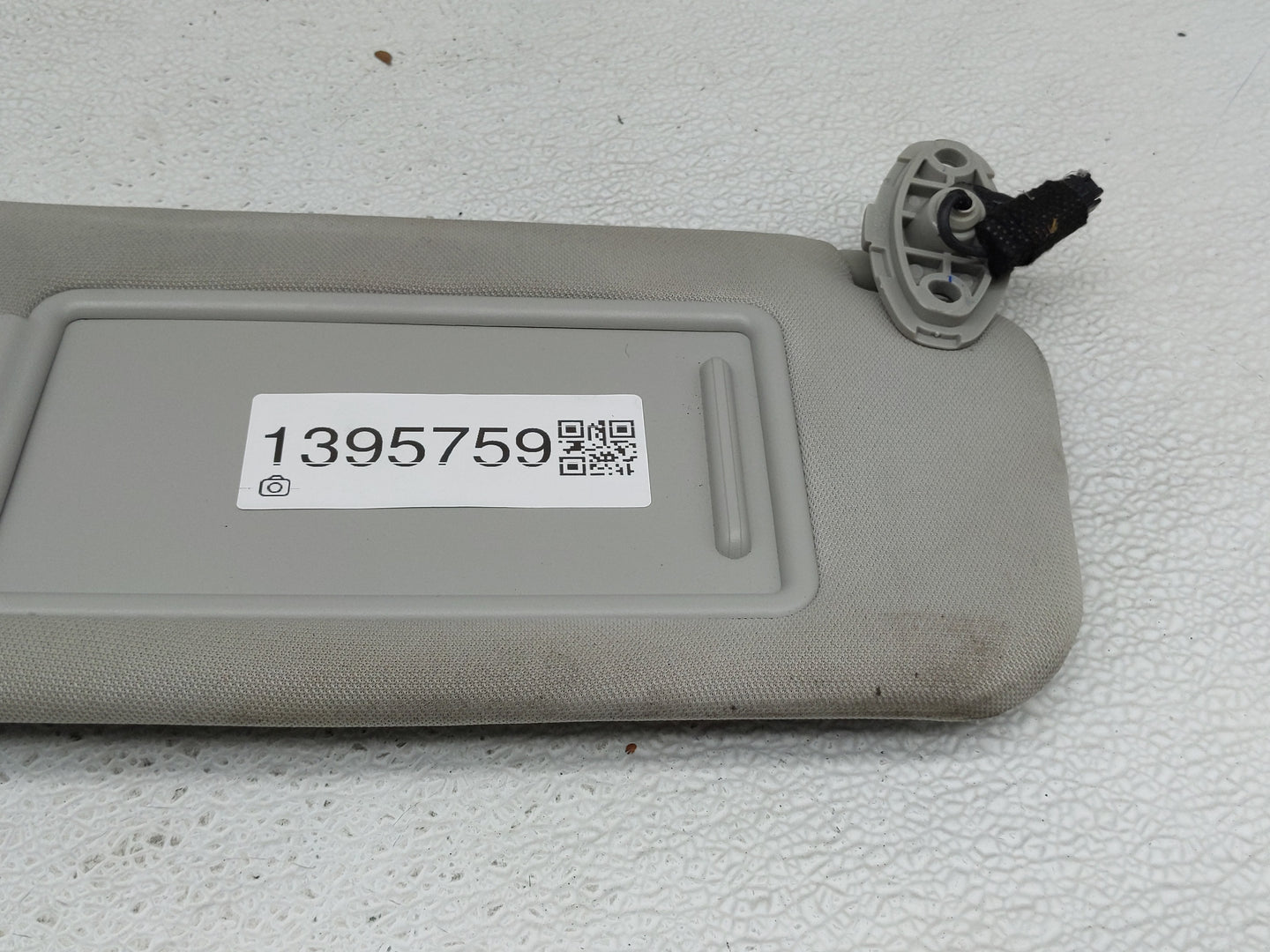 2016-2020 Kia Sorento Sun Visor Shade Replacement Passenger Right Mirror Fits Fits 2016 2017 2018 2019 2020 OEM Used Auto Pa