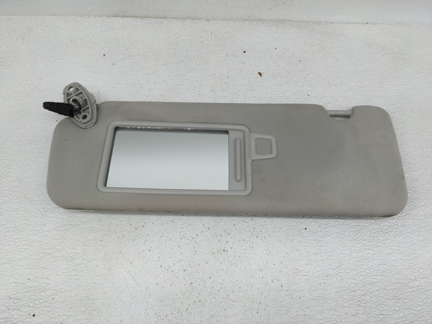 2016-2020 Kia Sorento Sun Visor Shade Replacement Driver Left Mirror Fits Fits 2016 2017 2018 2019 2020 OEM Used Auto Parts 