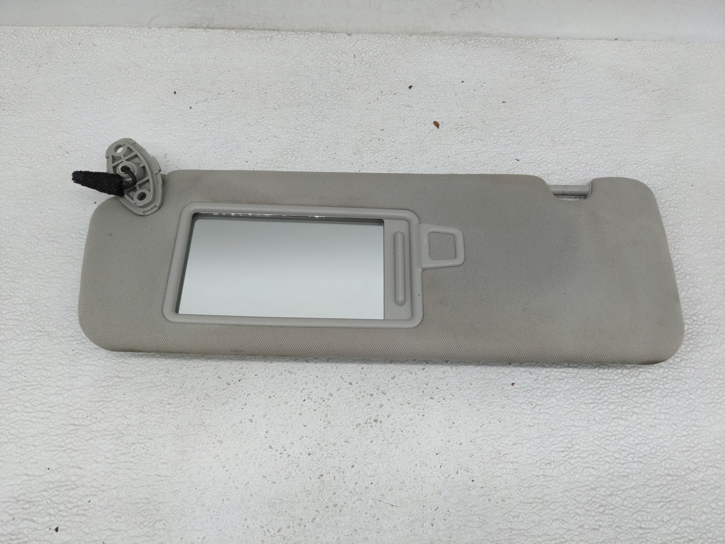 2016-2020 Kia Sorento Sun Visor Shade Replacement Driver Left Mirror Fits Fits 2016 2017 2018 2019 2020 OEM Used Auto Parts 