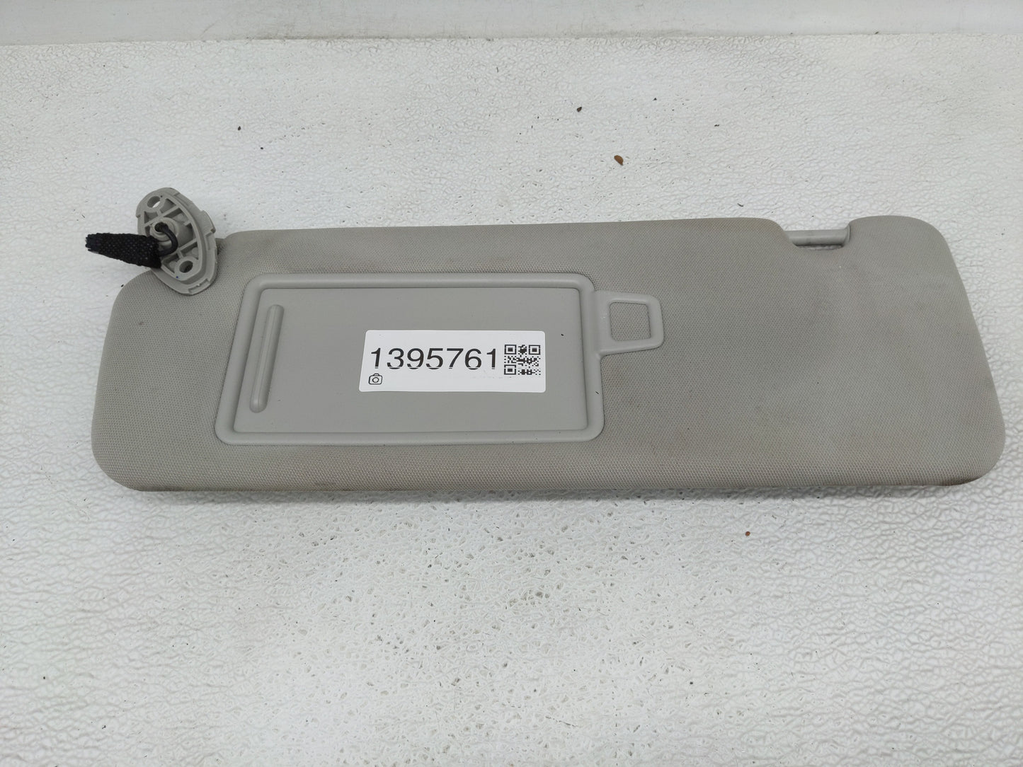 2016-2020 Kia Sorento Sun Visor Shade Replacement Driver Left Mirror Fits Fits 2016 2017 2018 2019 2020 OEM Used Auto Parts 
