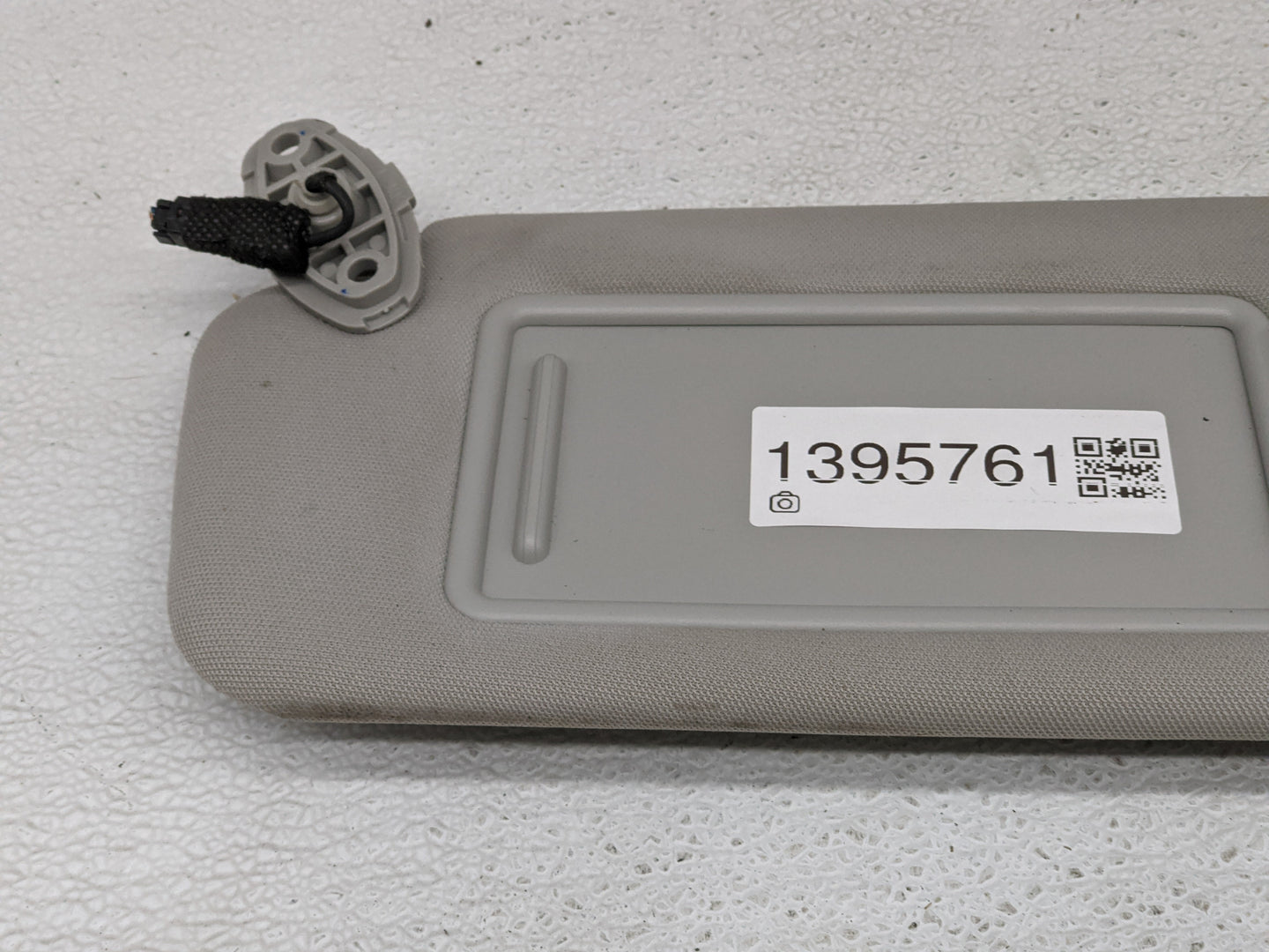 2016-2020 Kia Sorento Sun Visor Shade Replacement Driver Left Mirror Fits Fits 2016 2017 2018 2019 2020 OEM Used Auto Parts 