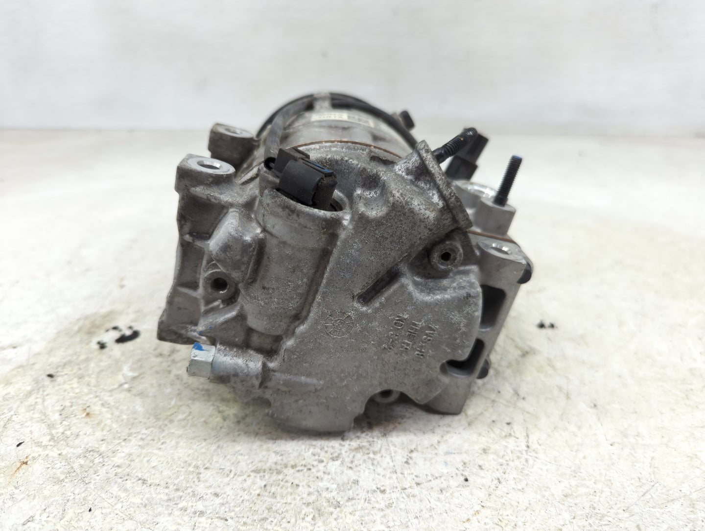 2020-2020 Kia Sorento Air Conditioning A/c Ac Compressor Oem - Oemusedautoparts1.com