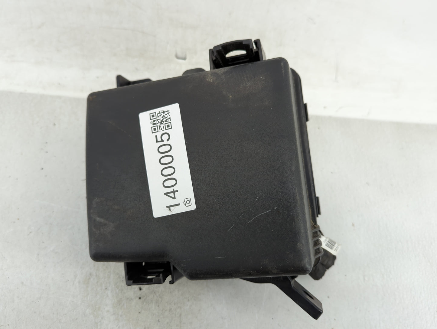 2019-2020 Kia Sorento Fusebox Fuse Box Panel Relay Module P/N:91425C6010 Fits Fits 2019 2020 OEM Used Auto Parts - Oemusedau
