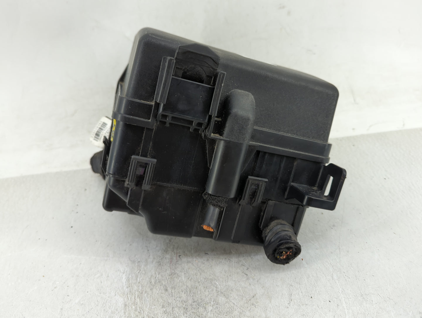 2019-2020 Kia Sorento Fusebox Fuse Box Panel Relay Module P/N:91425C6010 Fits Fits 2019 2020 OEM Used Auto Parts - Oemusedau