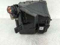 2019-2020 Kia Sorento Fusebox Fuse Box Panel Relay Module P/N:91425C6010 Fits Fits 2019 2020 OEM Used Auto Parts - Oemusedau