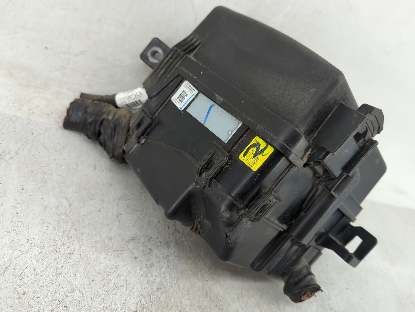 2019-2020 Kia Sorento Fusebox Fuse Box Panel Relay Module Fits Fits 2019 2020 OEM Used Auto Parts - Oemusedautoparts1.com