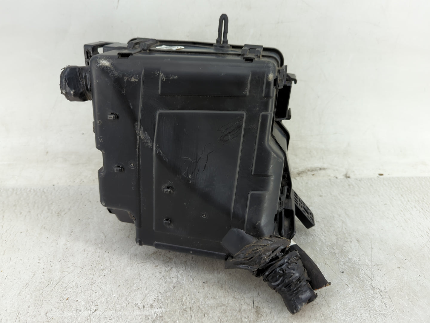 2019-2020 Kia Sorento Fusebox Fuse Box Panel Relay Module Fits Fits 2019 2020 OEM Used Auto Parts - Oemusedautoparts1.com