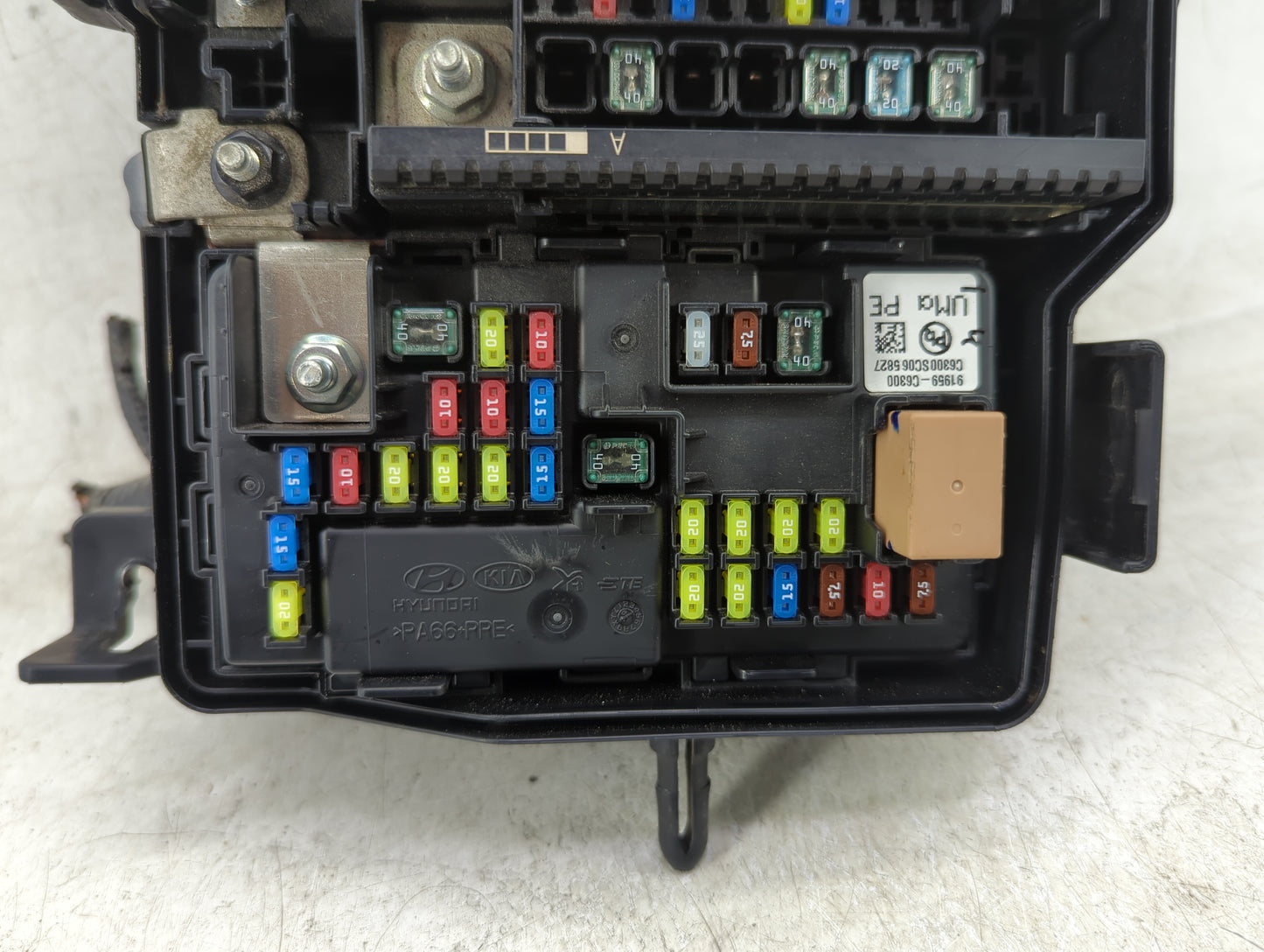 2019-2020 Kia Sorento Fusebox Fuse Box Panel Relay Module Fits Fits 2019 2020 OEM Used Auto Parts - Oemusedautoparts1.com