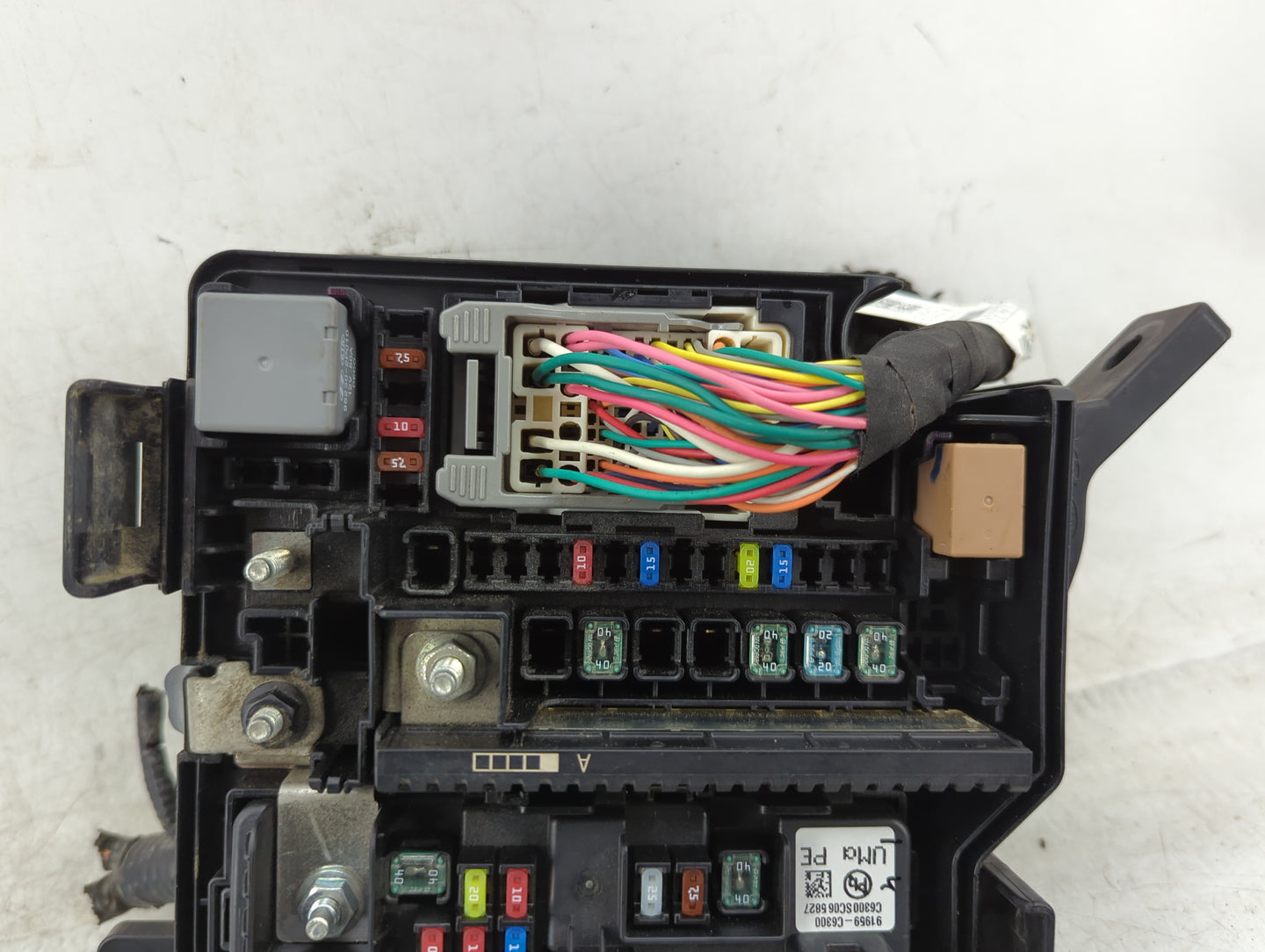2019-2020 Kia Sorento Fusebox Fuse Box Panel Relay Module Fits Fits 2019 2020 OEM Used Auto Parts - Oemusedautoparts1.com
