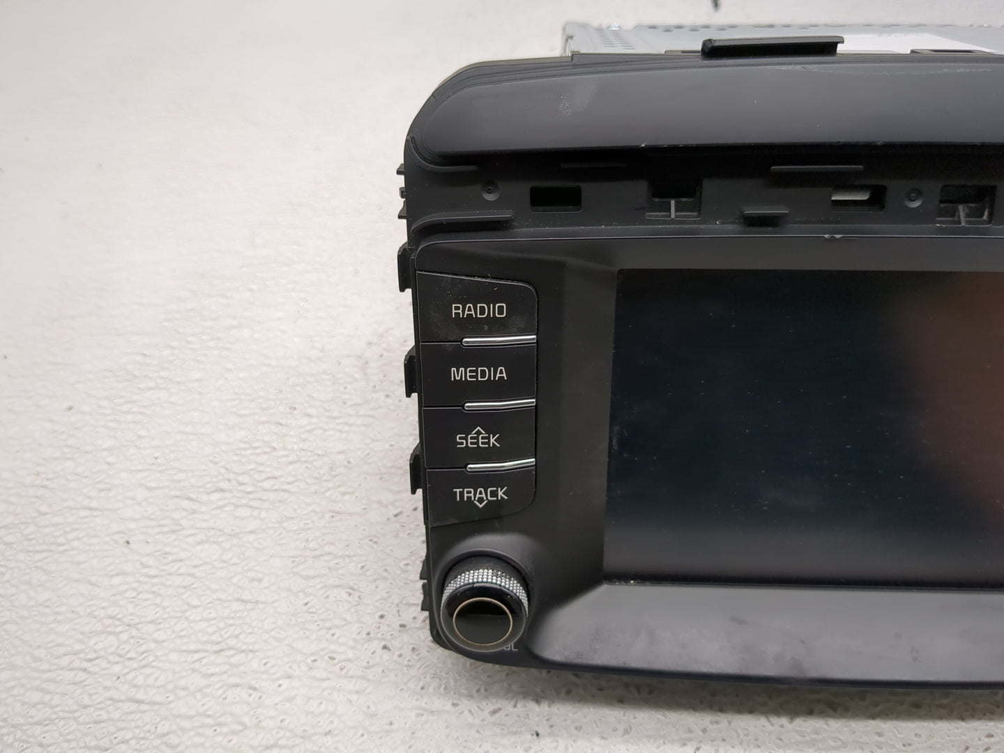 2019-2020 Kia Sorento Radio AM FM Cd Player Receiver Replacement P/N:96160C6ND0WK Fits Fits 2019 2020 OEM Used Auto Parts - 