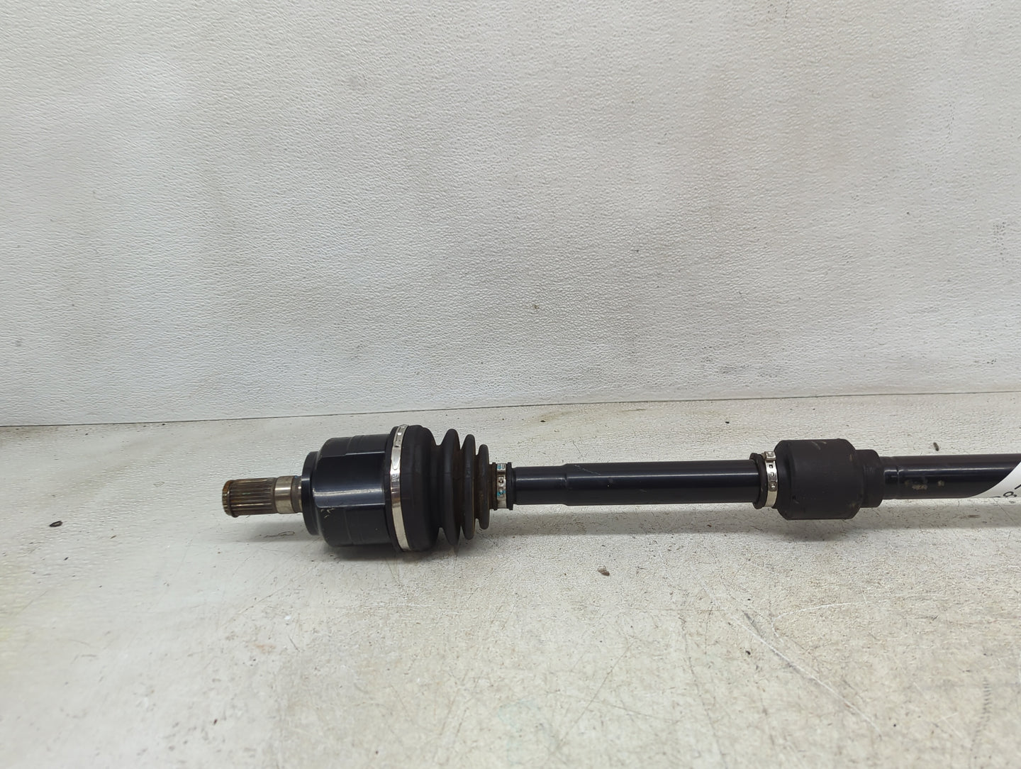 2019-2020 Kia Sorento Axle Shaft Front Driver Cv C/v 1428764 - Oemusedautoparts1.com