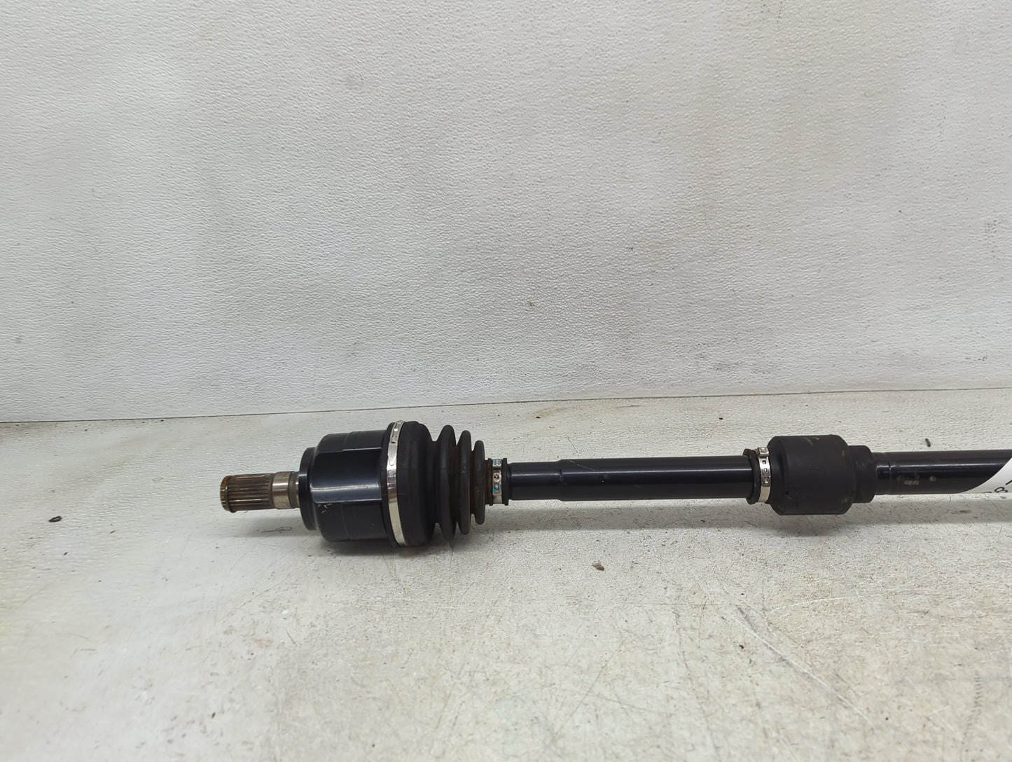 2019-2020 Kia Sorento Axle Shaft Front Driver Cv C/v 1428764 - Oemusedautoparts1.com
