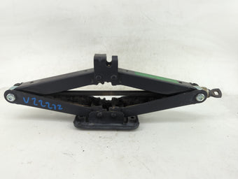 compare product 2020 Kia Sorento Spare Scissor Car Jack