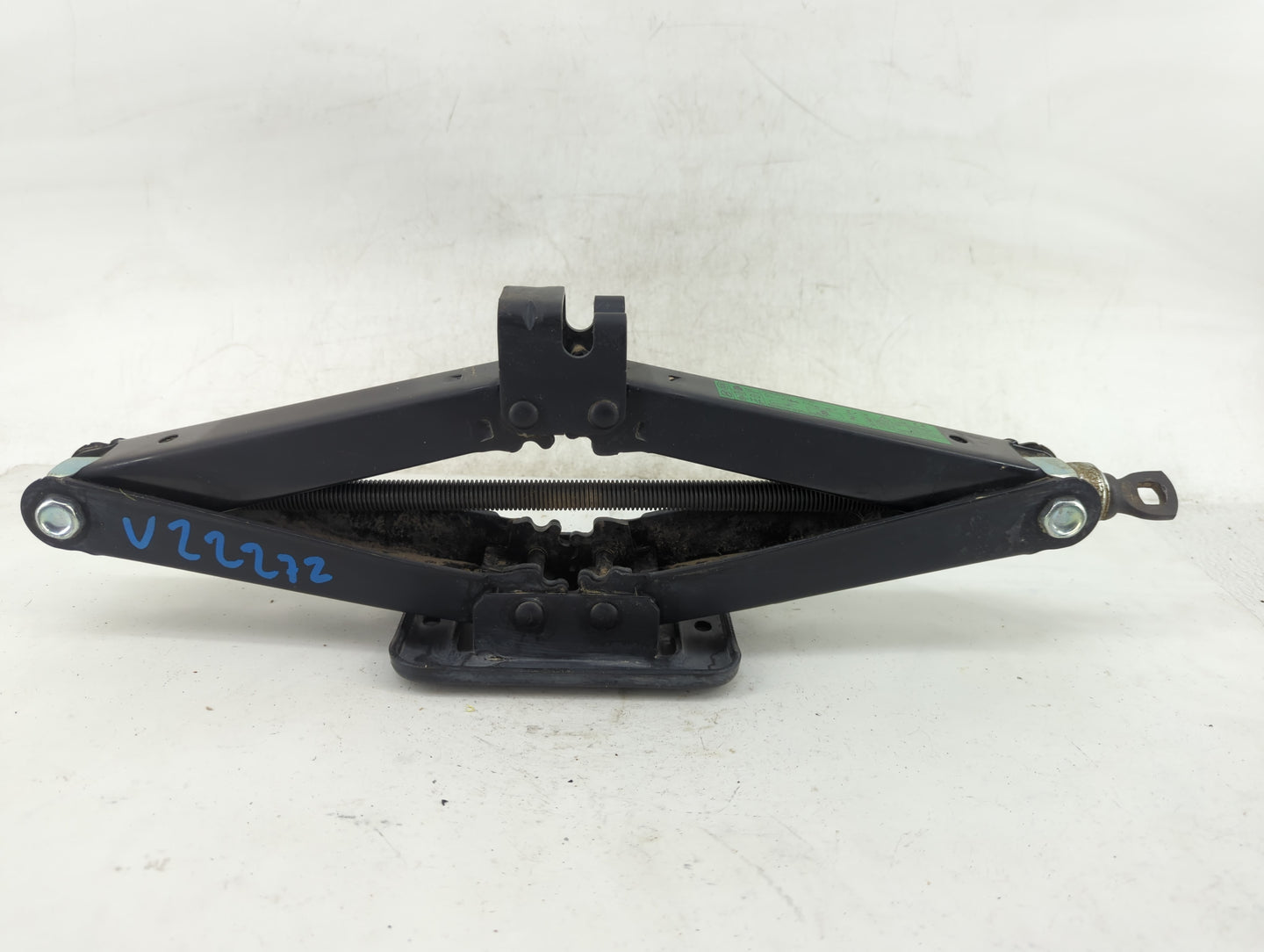 2020 Kia Sorento Spare Scissor Car Jack - Oemusedautoparts1.com