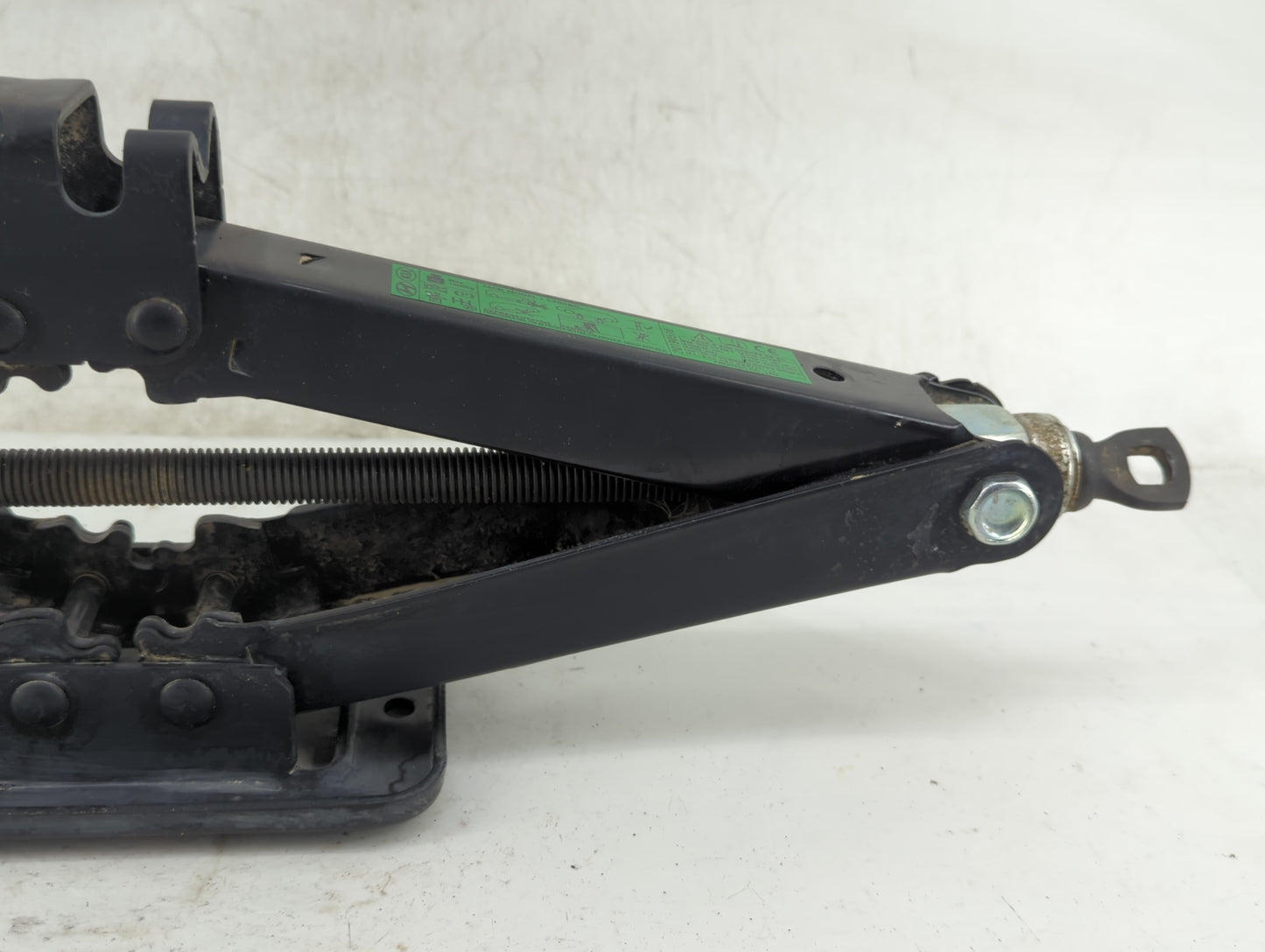 2020 Kia Sorento Spare Scissor Car Jack - Oemusedautoparts1.com