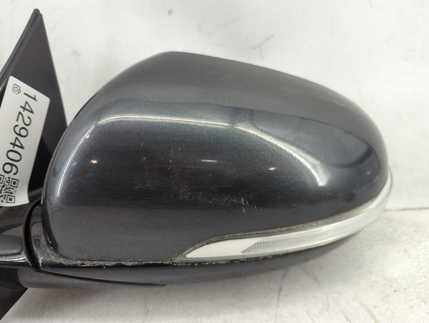 2016-2020 Kia Sorento Driver Side View Mirror - Left Door Mirror OEM Used - Oemusedautoparts1.com