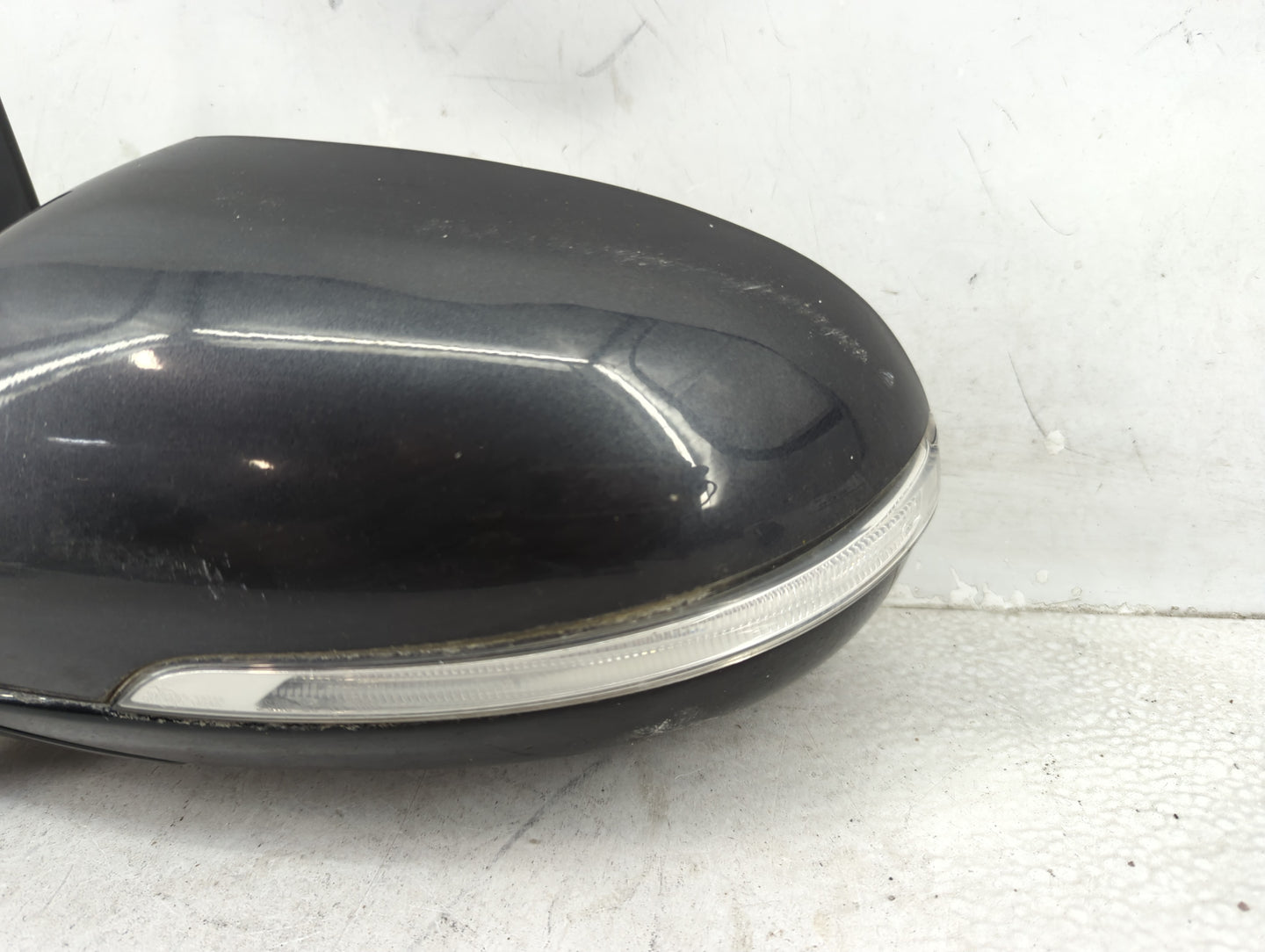 2016-2020 Kia Sorento Driver Side View Mirror - Left Door Mirror OEM Used - Oemusedautoparts1.com