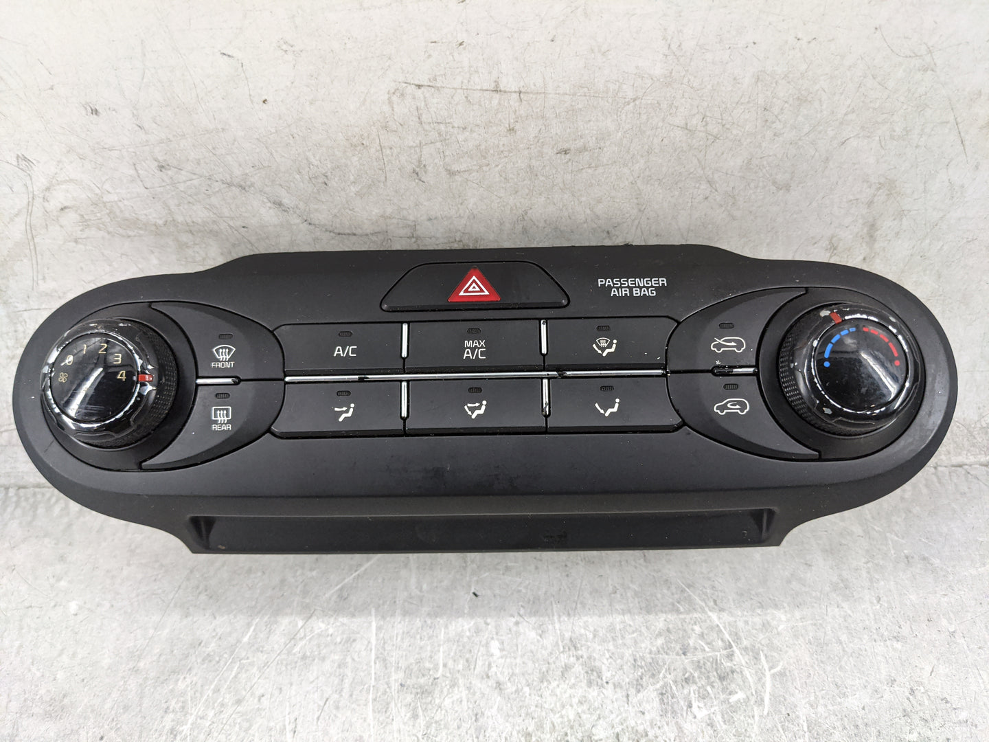 2020 Kia Sorento Climate Control Module Temperature AC/Heater Replacement P/N:97250-C6041 Fits OEM Used Auto Parts - Oemused