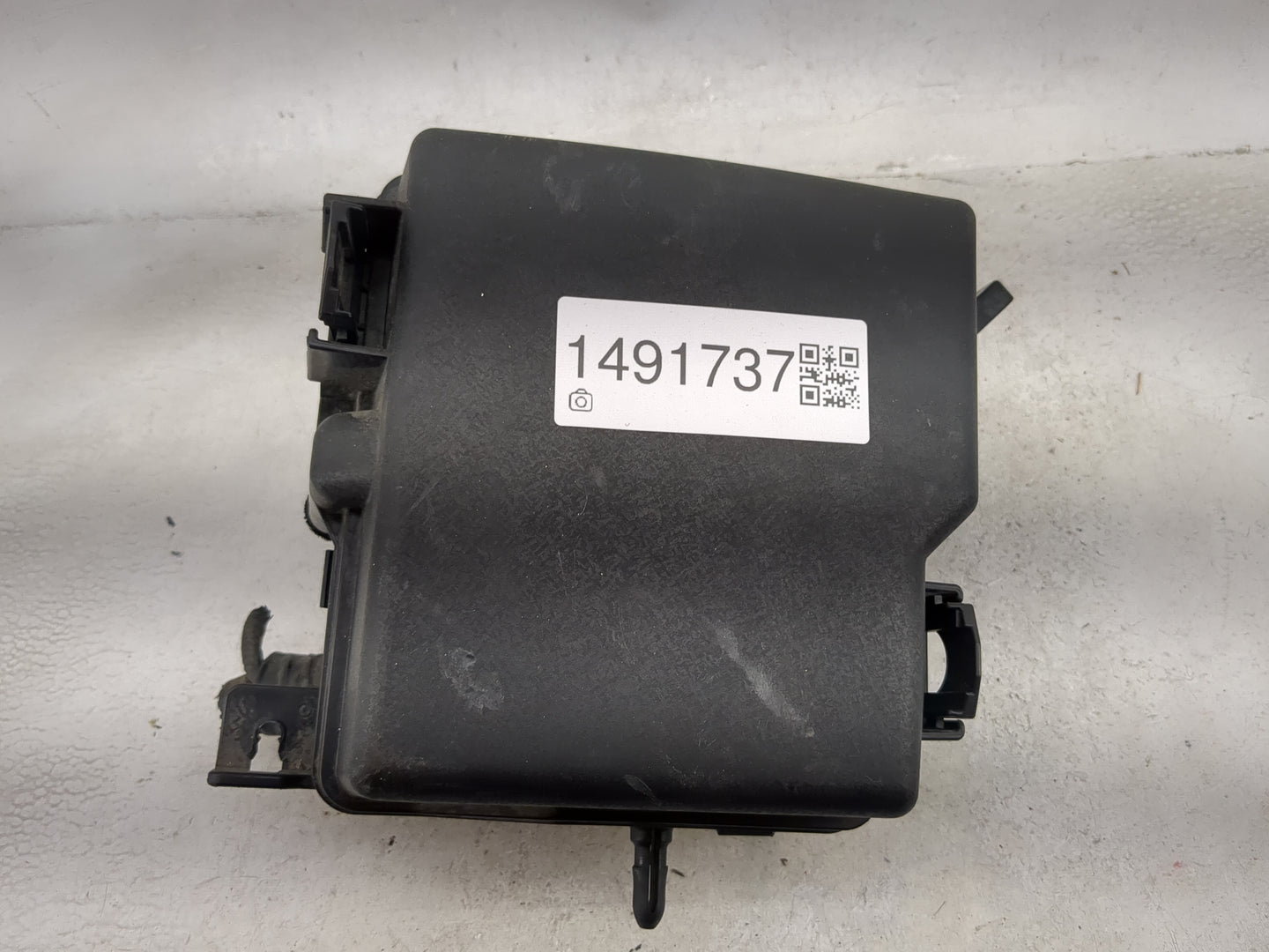 2019-2020 Kia Sorento Fusebox Fuse Box Panel Relay Module P/N:91941-C6222 91959-C6300, 91959-C6400 Fits Fits 2019 2020 OEM U
