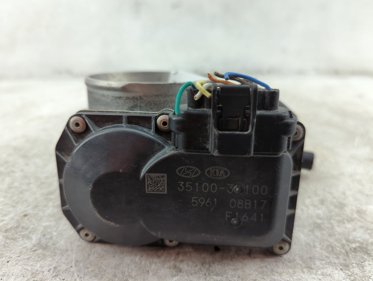 2019-2020 Kia Sorento Throttle Body P/N:35100-3C100 Fits Fits 2017 2018 2019 2020 2021 2022 OEM Used Auto Parts - Oemusedaut