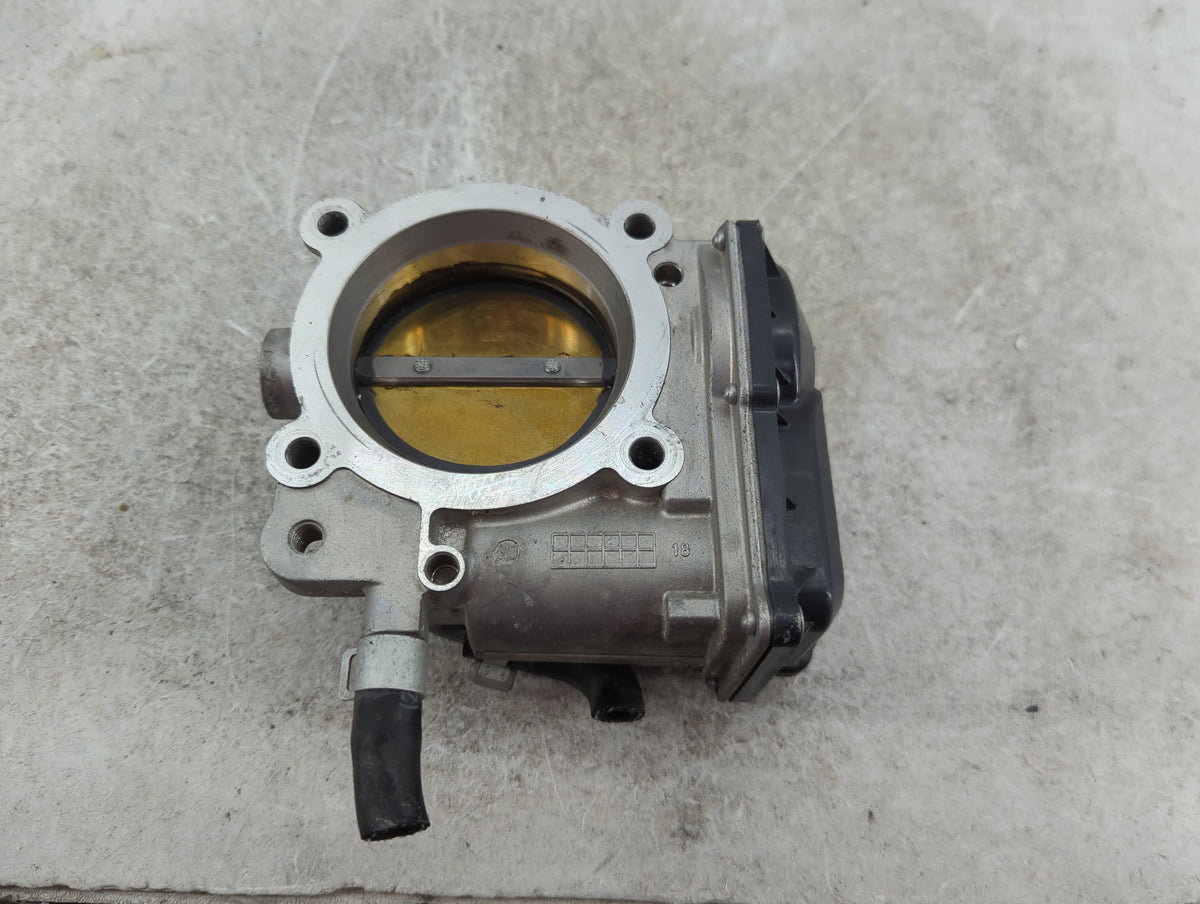 2019-2020 Kia Sorento Throttle Body P/N:35100-3C100 Fits Fits 2017 2018 2019 2020 2021 2022 OEM Used Auto Parts - Oemusedaut