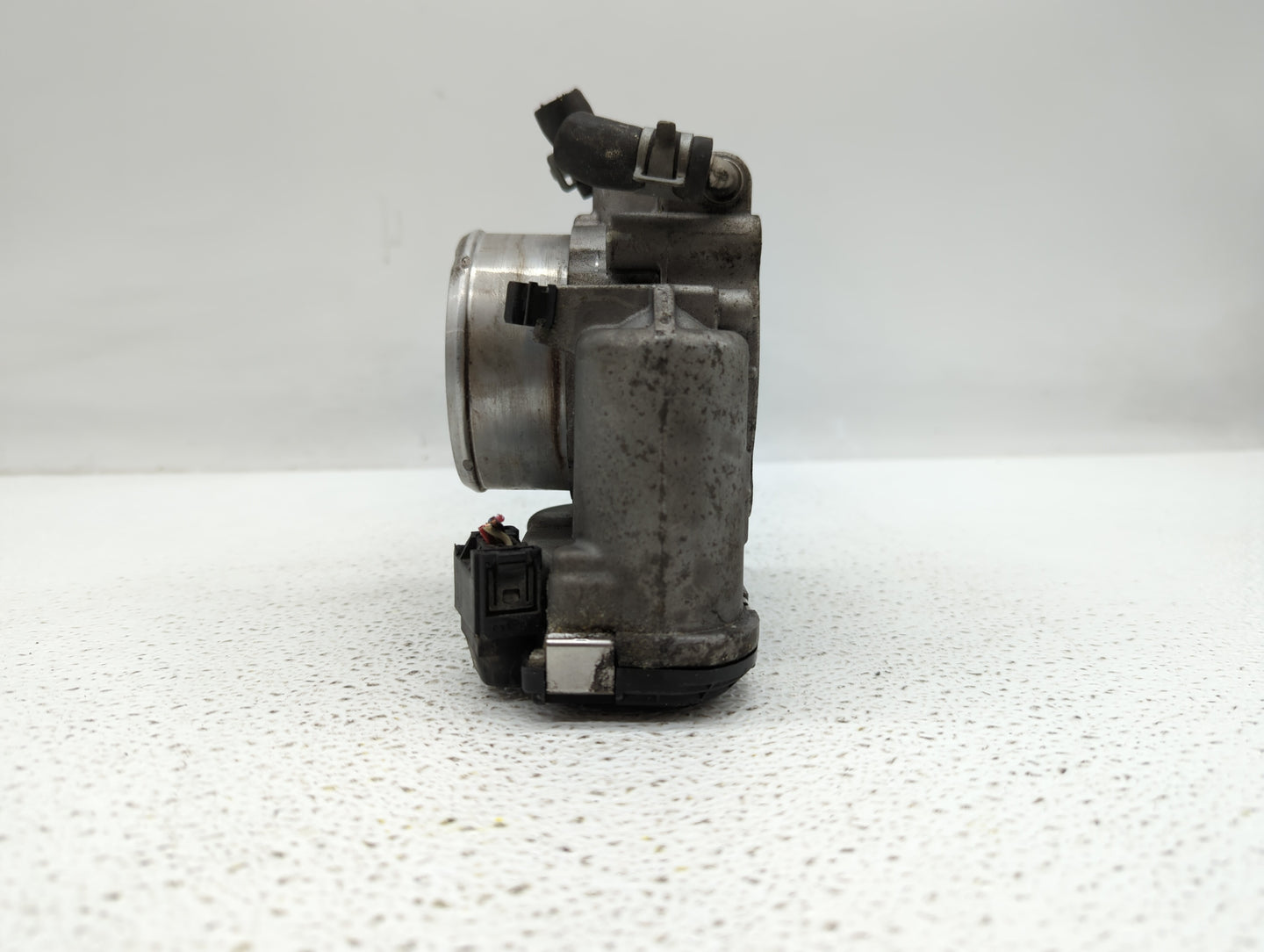 2016-2019 Kia Sorento Throttle Body P/N:0 280 750 618 35100-2G600 Fits Fits 2015 2016 2017 2018 2019 OEM Used Auto Parts - O