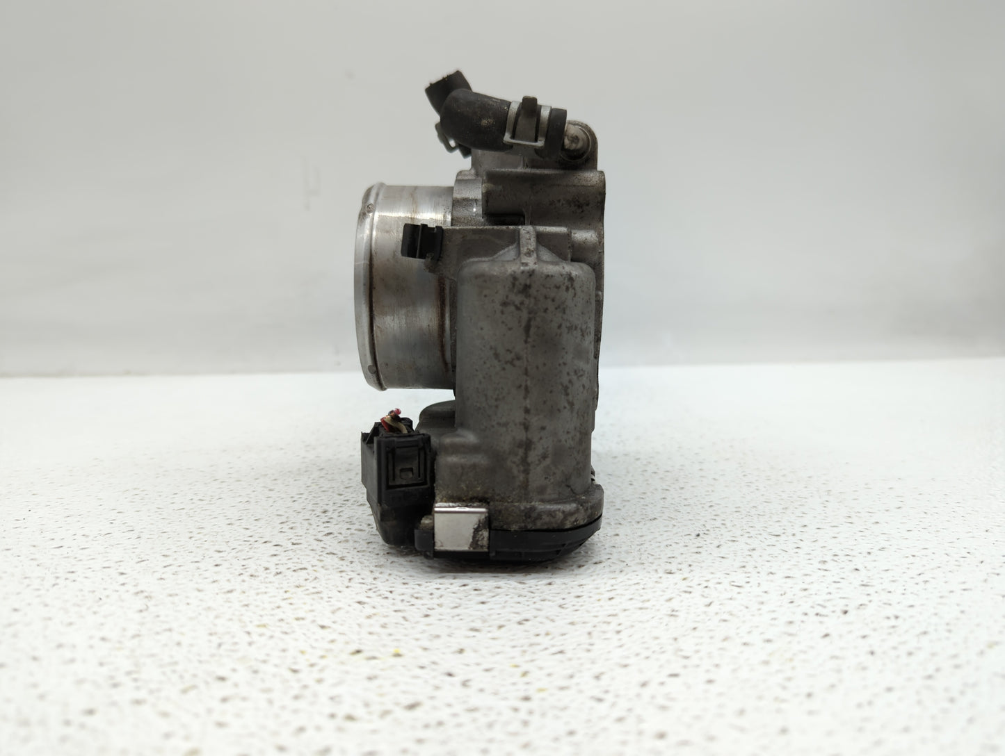 2016-2019 Kia Sorento Throttle Body P/N:0 280 750 618 35100-2G600 Fits Fits 2015 2016 2017 2018 2019 OEM Used Auto Parts - O