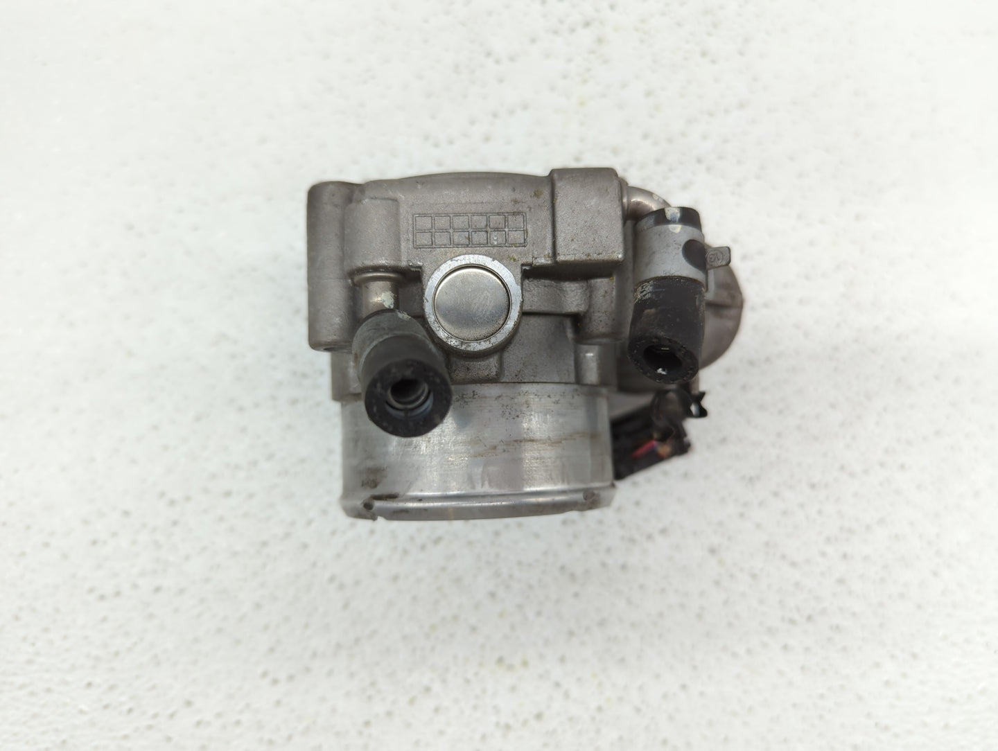 2016-2019 Kia Sorento Throttle Body P/N:0 280 750 618 35100-2G600 Fits Fits 2015 2016 2017 2018 2019 OEM Used Auto Parts - O