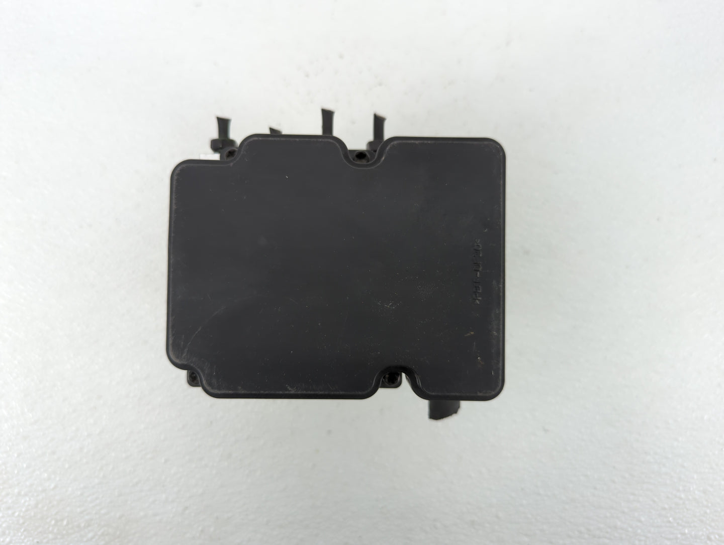 2019-2020 Kia Sorento ABS Pump Control Module Replacement P/N:61589-45100 58900-C6200 Fits Fits 2019 2020 OEM Used Auto Part
