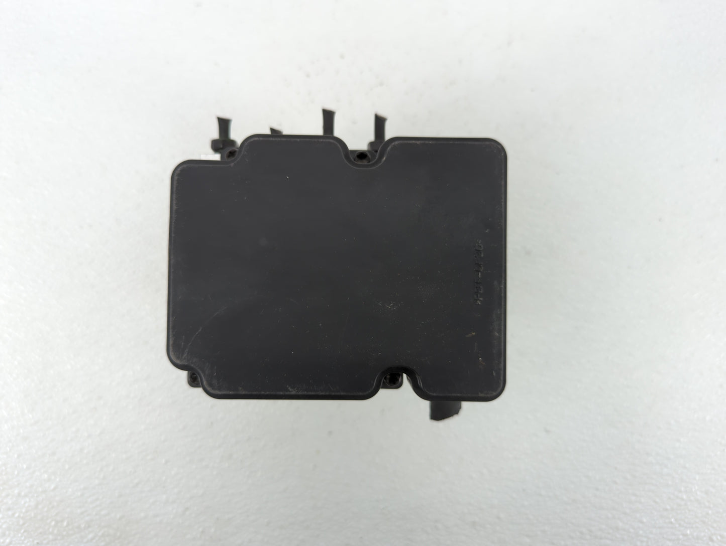 2019-2020 Kia Sorento ABS Pump Control Module Replacement P/N:61589-45100 58900-C6200 Fits Fits 2019 2020 OEM Used Auto Part