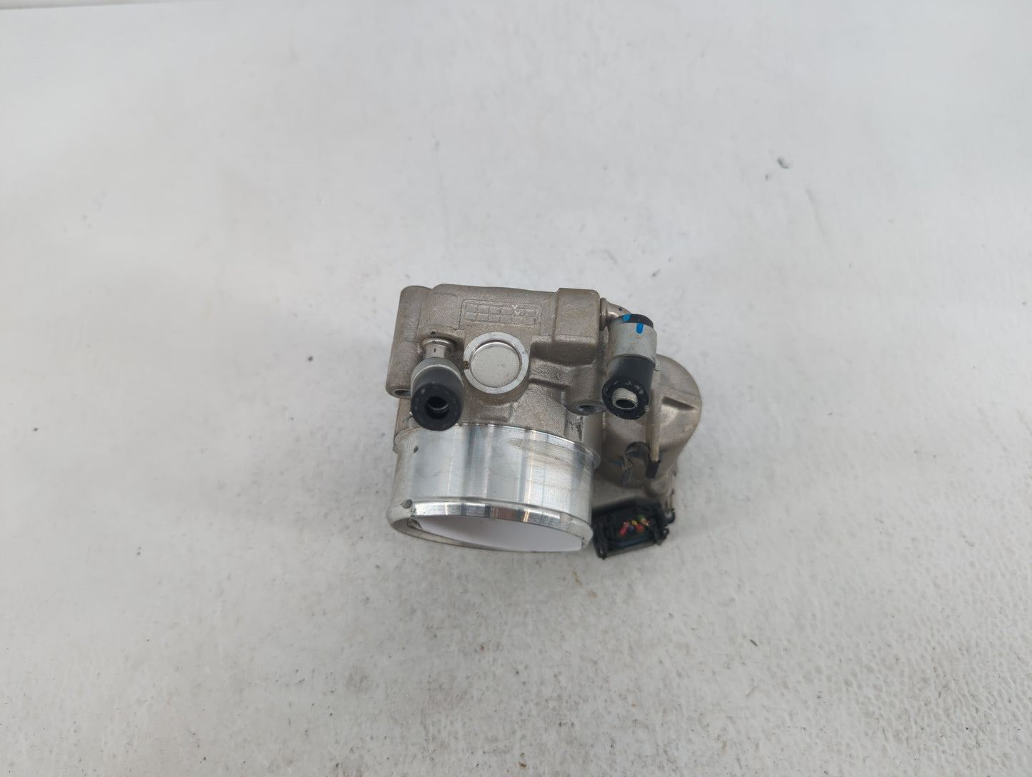 2016-2019 Kia Sorento Throttle Body P/N:0 280 750 618 35100-2G600 Fits Fits 2015 2016 2017 2018 2019 OEM Used Auto Parts - O