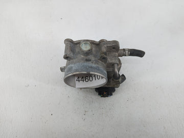 2019-2020 Kia Sorento Throttle Body P/N:35100-3L100 35100-3B100 Fits Fits 2017 2018 2019 2020 2021 2022 OEM Used Auto Parts