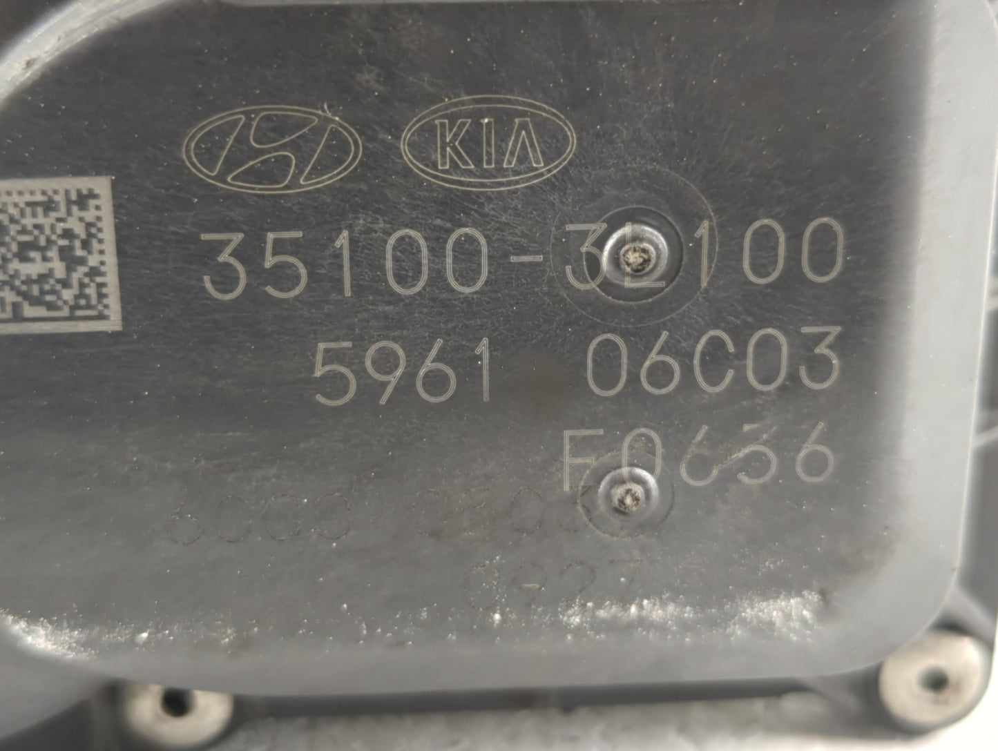 2019-2020 Kia Sorento Throttle Body P/N:35100-3L100 35100-3B100 Fits Fits 2017 2018 2019 2020 2021 2022 OEM Used Auto Parts 