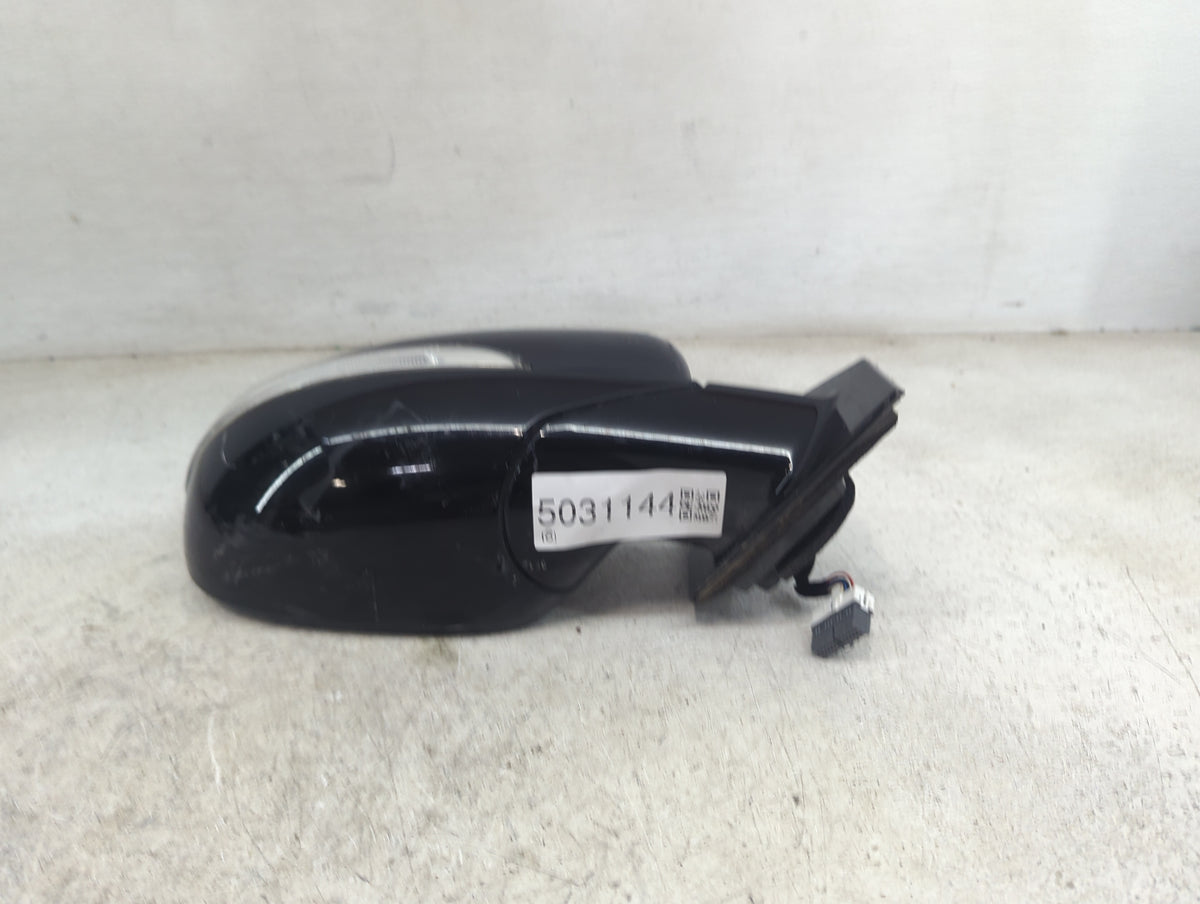 2017-2020 Kia Sorento Passenger Side View Mirror - Right Door Mirror OEM Used - Oemusedautoparts1.com