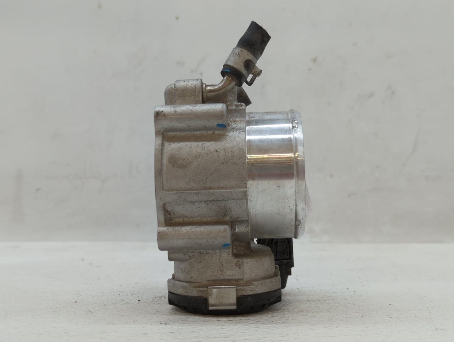 2016-2020 Kia Sorento Throttle Body P/N:35100-2G600 Fits Fits 2015 2016 2017 2018 2019 2020 2021 OEM Used Auto Parts - Oemus