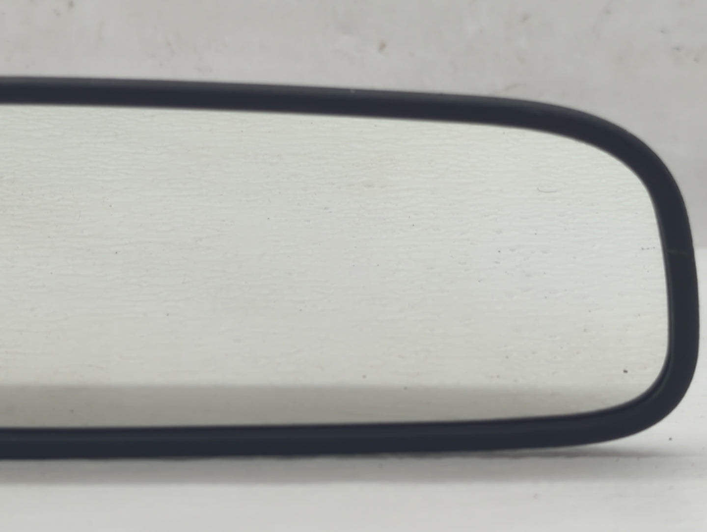 2016-2020 Kia Sorento Interior Rear View Mirror Replacement OEM P/N:IE13049848 Fits OEM Used Auto Parts - Oemusedautoparts1.