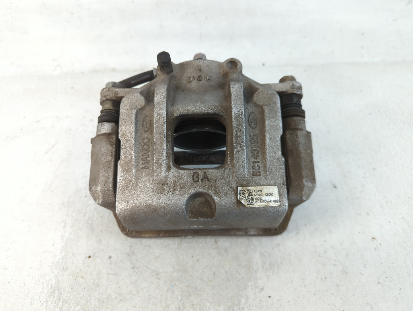 2016-2020 Kia Sorento Front Driver Left Brake Caliper - Oemusedautoparts1.com
