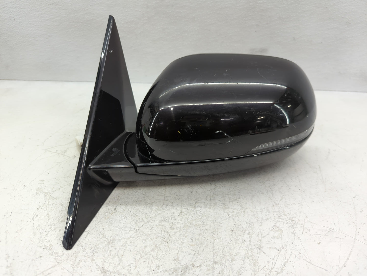 2020-2021 Kia Soul Driver Side View Mirror - Left Door Mirror OEM Used - Oemusedautoparts1.com