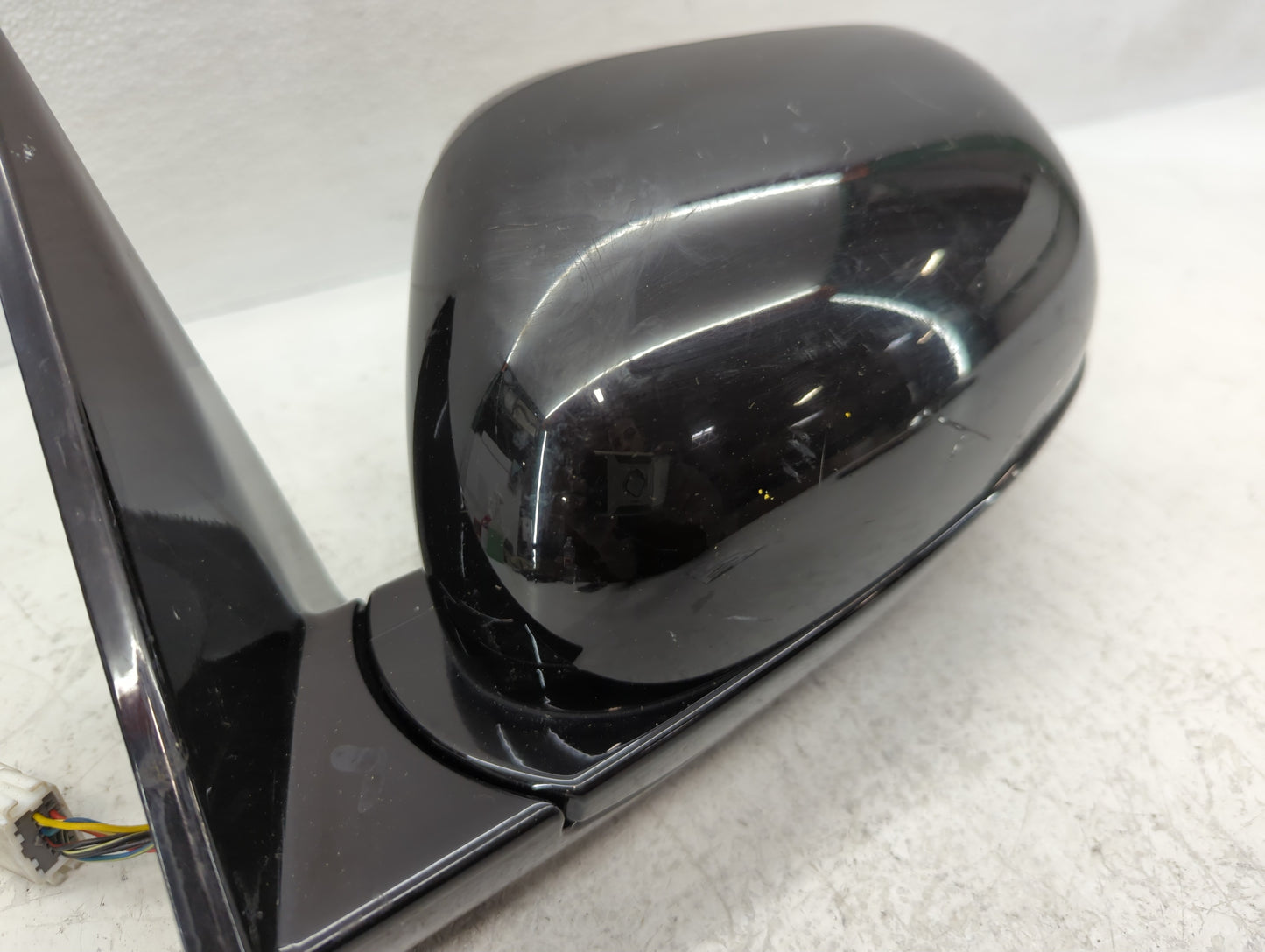 2020-2021 Kia Soul Driver Side View Mirror - Left Door Mirror OEM Used - Oemusedautoparts1.com