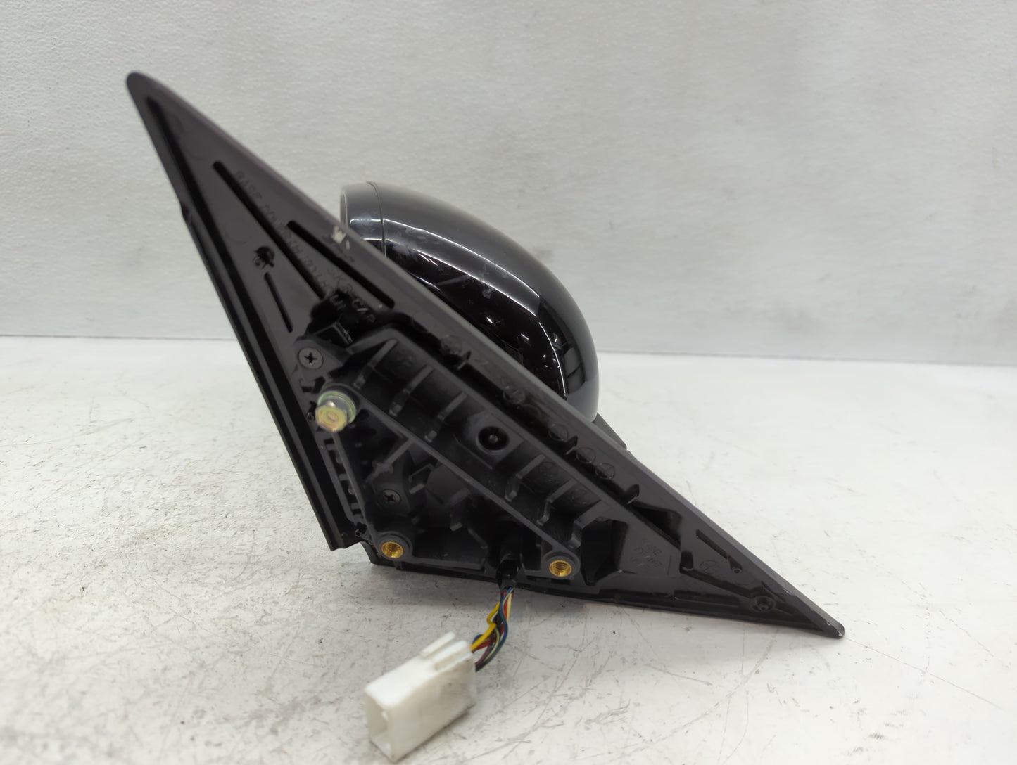 2020-2021 Kia Soul Driver Side View Mirror - Left Door Mirror OEM Used - Oemusedautoparts1.com